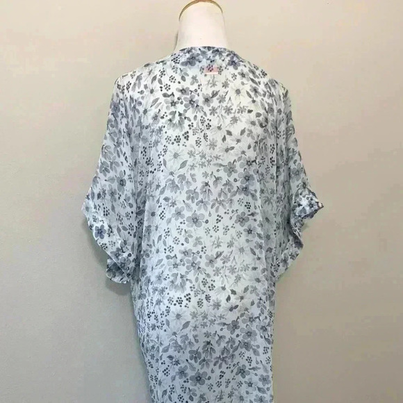 Rachel Zoe sheer white and blue flower chiffon long kimono - Picture 5 of 7